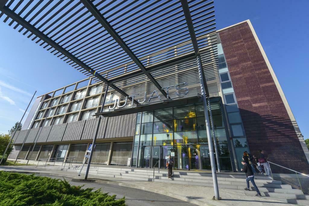 El abogado Borja Masramon, alcanzó un acuerdo con la compañía y recibió más de un millón de euros de indemnización.